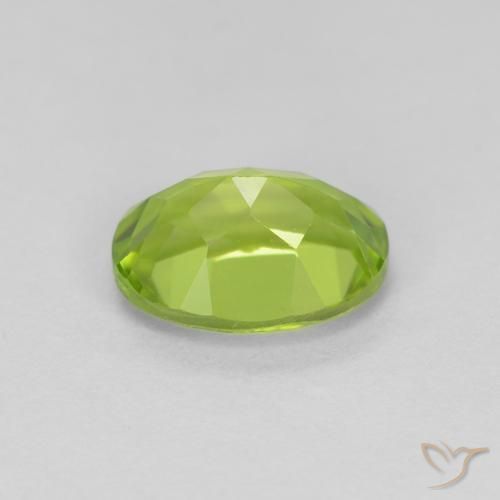 Péridot Vert jaunâtre naturelle ovale, 1.41 ct, VS