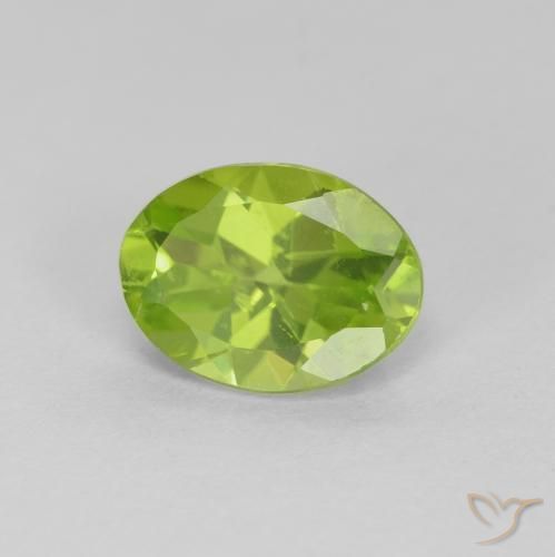 Péridot Vert éclatant naturelle ovale, 1.16 ct, VS