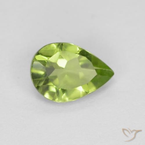 Péridot Vert éclatant naturelle En forme de poire, 0.72 ct, VS