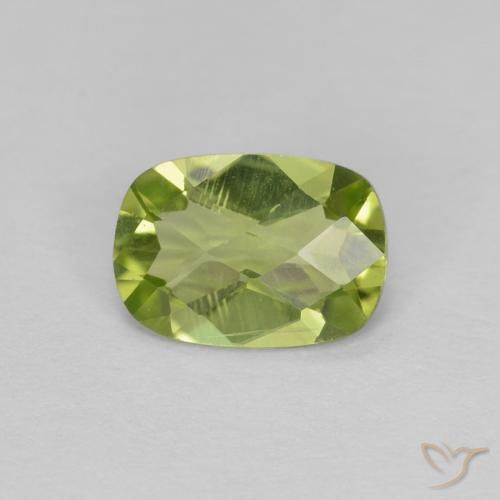 0.78ct Naturel Vert moyen Péridot, Coussin, VVS-VS