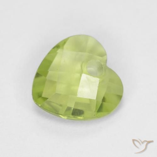 0.75ct Naturel Vert moyen Péridot, Cœur, VS