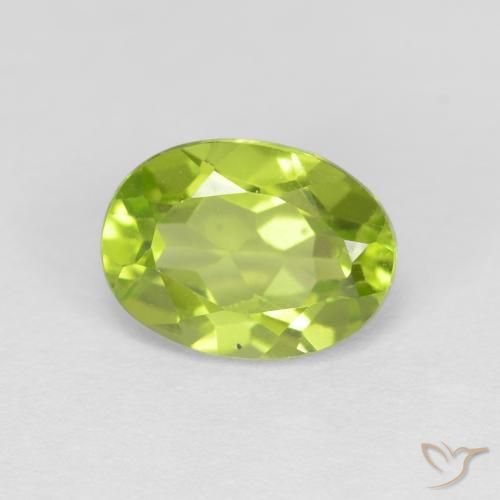 Péridot Vert jaunâtre naturelle ovale, 1.29 ct, VVS-VS