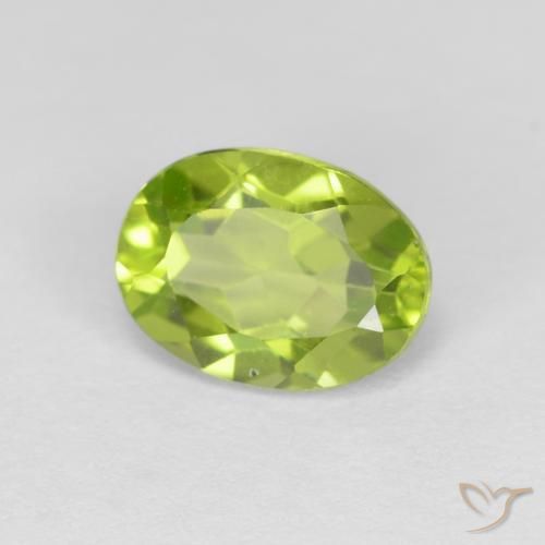 Péridot Vert jaunâtre naturelle ovale, 1.29 ct, VVS-VS