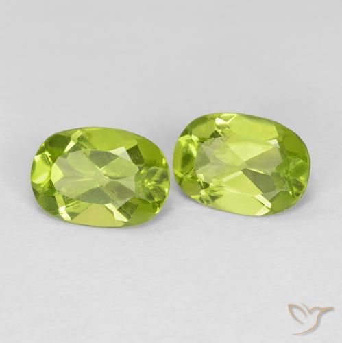 Shop natural 1.52ct Vert jaunâtre Péridot gems, ovale, from Chine at GemSelect. In stock, global shipping!