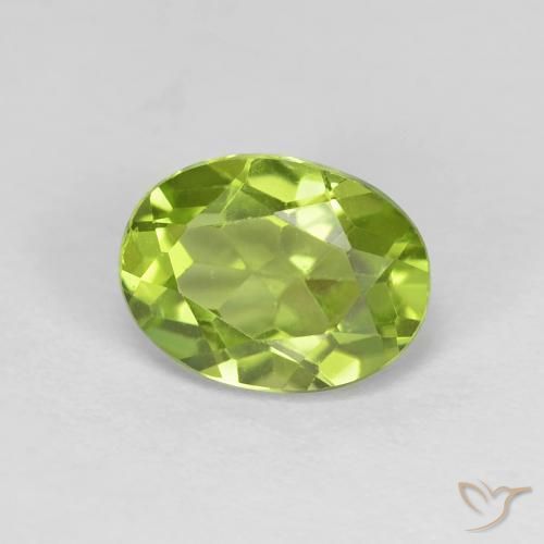 Péridot Vert jaunâtre naturelle ovale, 1.41 ct, VS