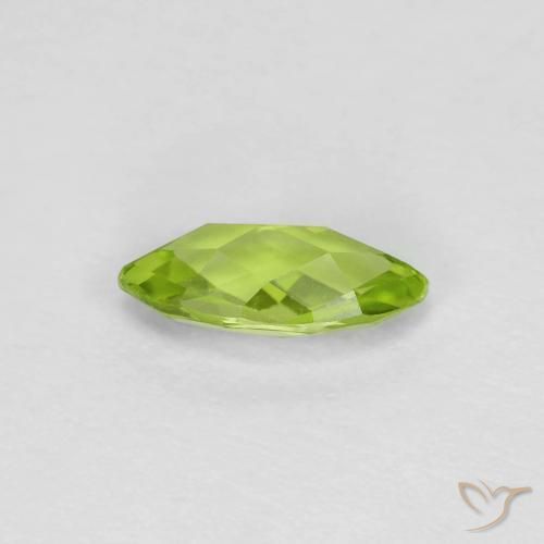Péridot Vert clair naturelle Marquise, 0.66 ct, VVS-VS