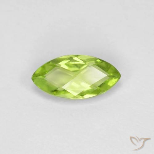 Péridot Vert moyen naturelle Marquise, 0.66 ct, VVS-VS
