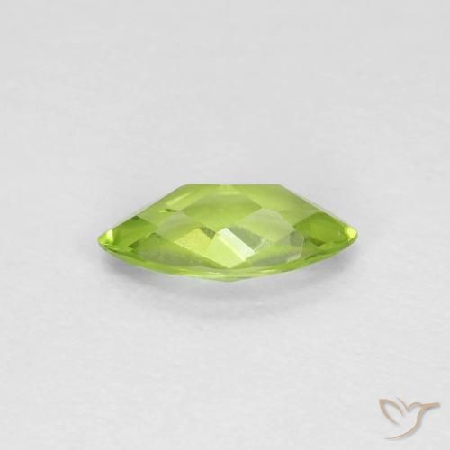 Péridot Vert moyen naturelle Marquise, 0.66 ct, VVS-VS