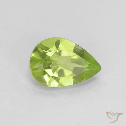 0.73ct Naturel Vert moyen Péridot, En forme de poire, VVS-VS
