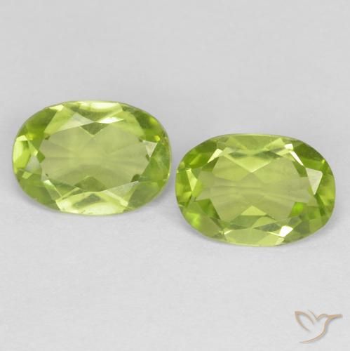 Shop natural 1.51ct Vert éclatant Péridot gems, ovale, from Chine at GemSelect. In stock, global shipping!