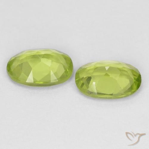 Shop natural 1.57ct Vert éclatant Péridot gems, ovale, from Chine at GemSelect. In stock, global shipping!