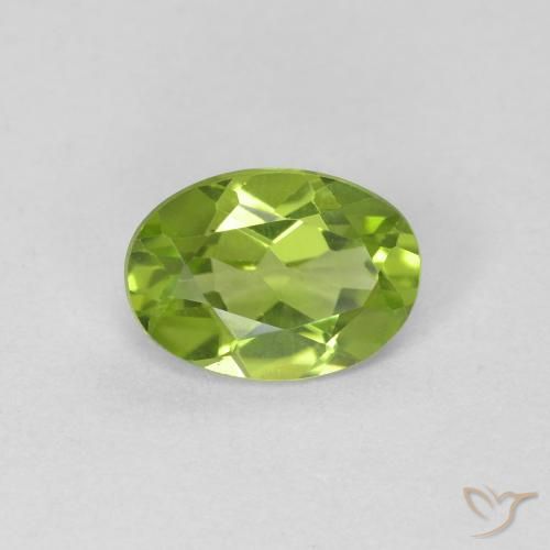 0.79ct Naturel Vert moyen Péridot, ovale, VVS