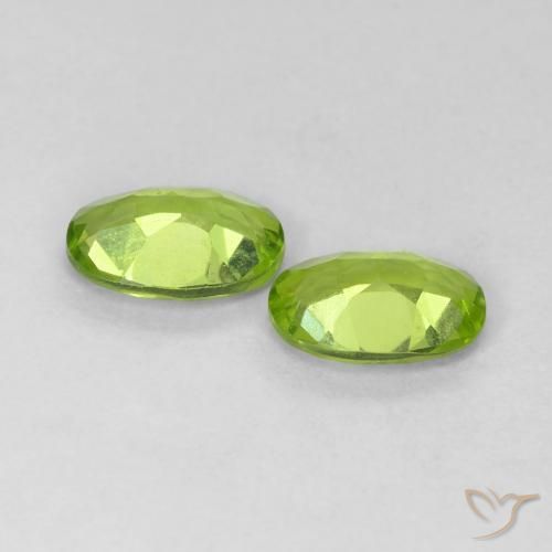 Shop natural 1.55ct Vert moyen Péridot gems, ovale, from Chine at GemSelect. In stock, global shipping!