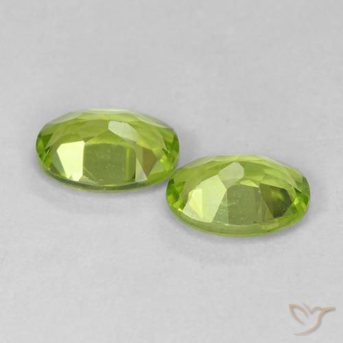Shop natural 1.82ct Vert éclatant Péridot gems, ovale, from Chine at GemSelect. In stock, global shipping!