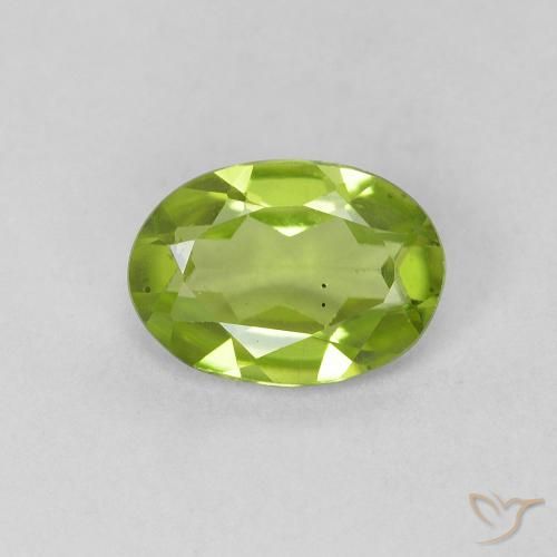 0.76ct Naturel Vert moyen Péridot, ovale, VVS-VS