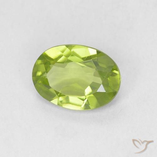 Péridot Vert éclatant naturelle ovale, 0.85 ct, VVS-VS