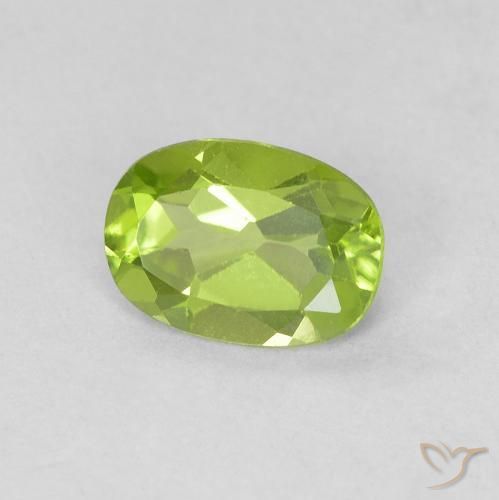 Péridot Vert éclatant naturelle ovale, 0.82 ct, VVS-VS