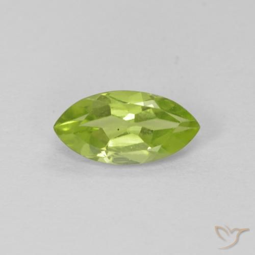 Péridot Vert moyen naturelle Marquise, 0.68 ct, VS