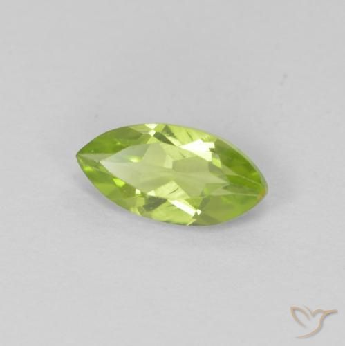 Péridot Vert moyen naturelle Marquise, 0.64 ct, VS