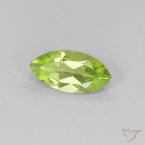 Péridot Vert moyen naturelle Marquise, 0.62 ct, VS