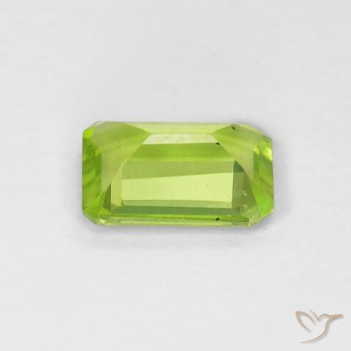 Péridot Vert clair naturelle Octogone / coupe Émeraude, 0.85 ct, VVS-VS