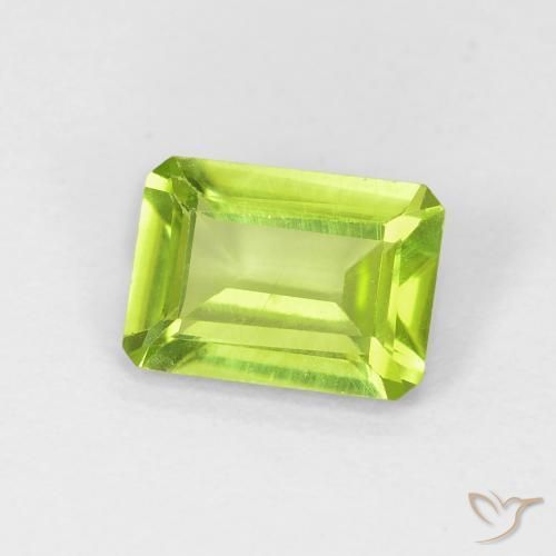 Péridot Vert clair naturelle Octogone / coupe Émeraude, 0.95 ct, VVS-VS