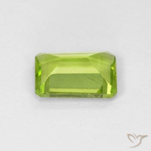 Péridot Vert clair naturelle Octogone / coupe Émeraude, 0.95 ct, VVS-VS