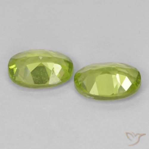 Shop natural 1.71ct Vert jaunâtre Péridot gems, ovale, from Chine at GemSelect. In stock, global shipping!