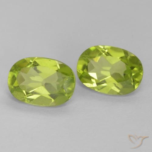 Shop natural 1.79ct Vert moyen Péridot gems, ovale, from Chine at GemSelect. In stock, global shipping!