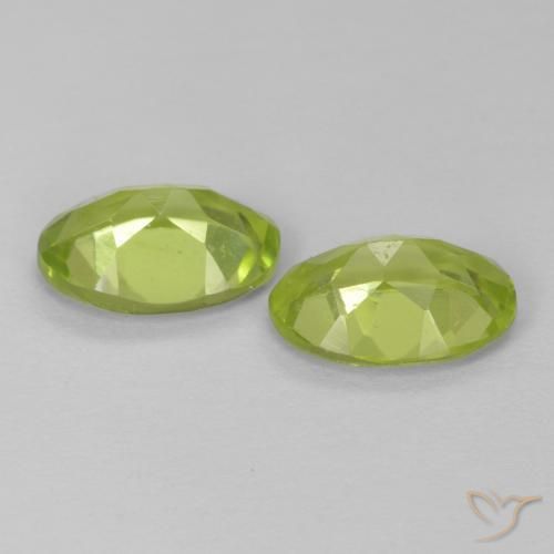 Shop natural 1.54ct Vert éclatant Péridot gems, ovale, from Chine at GemSelect. In stock, global shipping!