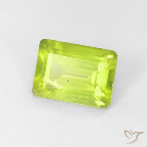Péridot Vert éclatant naturelle Octogone / coupe Émeraude, 1.12 ct, VS-SI