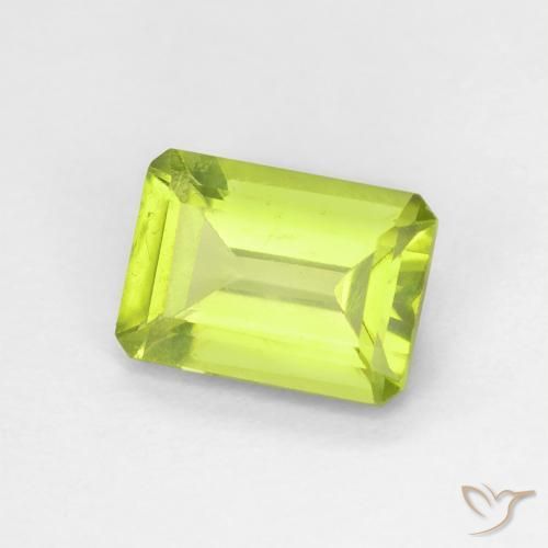 Péridot Vert moyen naturelle Octogone / coupe Émeraude, 1.05 ct, VS-SI
