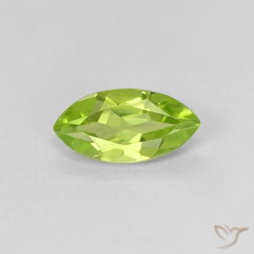 Péridot Vert moyen naturelle Marquise, 0.67 ct, VVS-VS