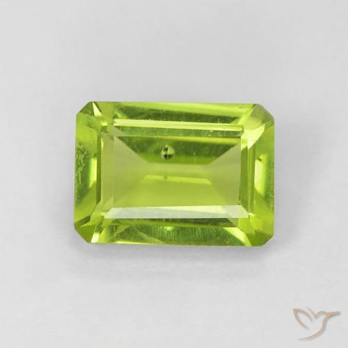 1.09ct Naturel Vert clair Péridot, Taille émeraude, VS
