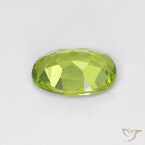 Péridot Vert clair naturelle ovale, 1.09 ct, VVS-VS