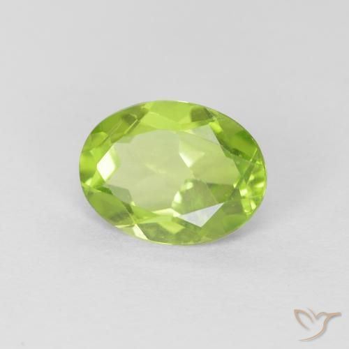 Péridot Vert moyen naturelle ovale, 1.20 ct, VS