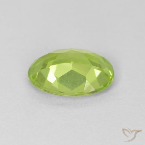 Péridot Vert moyen naturelle ovale, 1.20 ct, VS