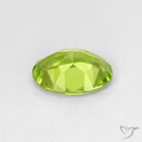 Péridot Vert éclatant naturelle ovale, 1.13 ct, VS