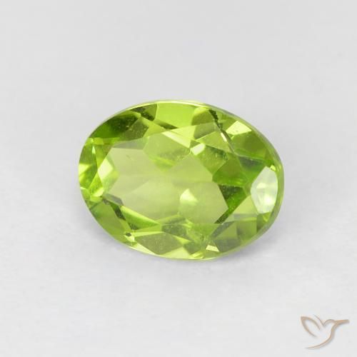 Péridot Vert clair naturelle ovale, 1.21 ct, VVS-VS
