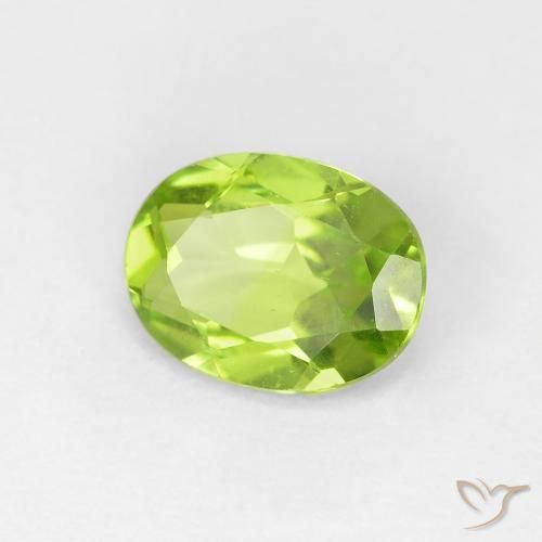 Péridot Vert jaunâtre naturelle ovale, 1.15 ct, VVS-VS