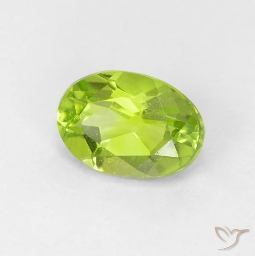 Péridot Vert jaunâtre naturelle ovale, 0.77 ct, VVS-VS
