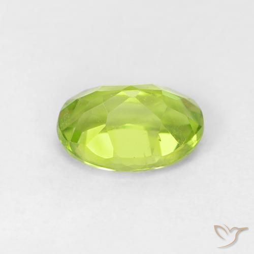 Péridot Vert jaunâtre naturelle ovale, 0.77 ct, VVS-VS