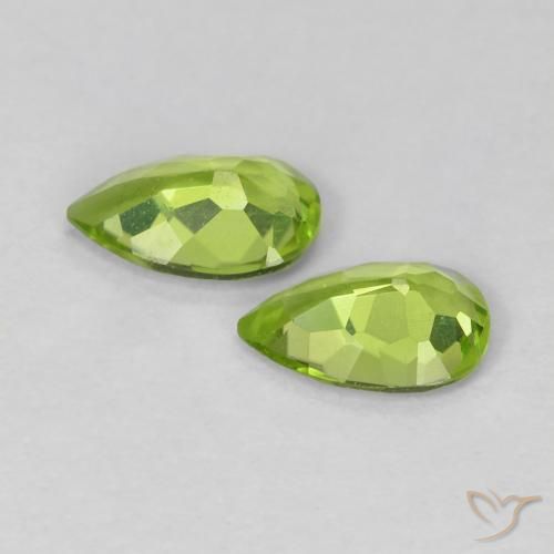 Shop natural 0.74ct Vert moyen Péridot gems, En forme de poire, from Chine at GemSelect. In stock, global shipping!