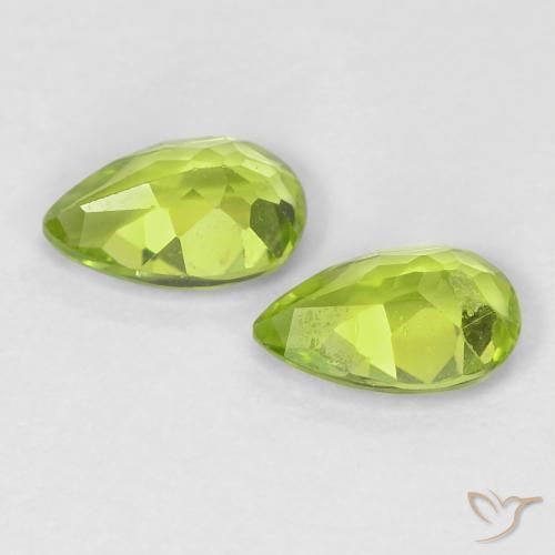 Shop natural 0.87ct Vert clair Péridot gems, En forme de poire, from Chine at GemSelect. In stock, global shipping!