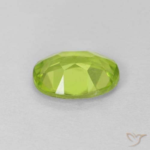 Péridot Vert éclatant naturelle ovale, 1.16 ct, VS
