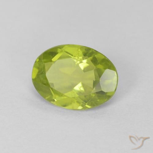 Péridot Vert jaunâtre vif naturelle ovale, 1.08 ct, VS