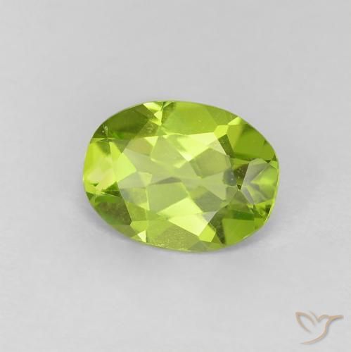 Péridot Vert éclatant naturelle ovale, 0.97 ct, VVS-VS