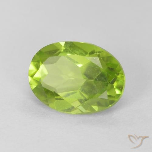 Péridot Vert clair naturelle ovale, 1.20 ct, VVS-VS