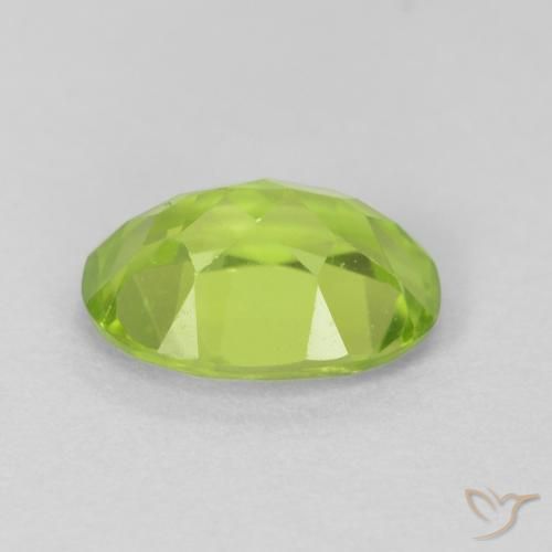Péridot Vert clair naturelle ovale, 1.23 ct, VVS-VS