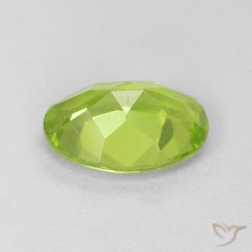 Péridot Vert clair naturelle ovale, 1.13 ct, VS